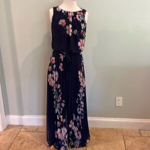 Beautiful flowing floral dress sleeveless